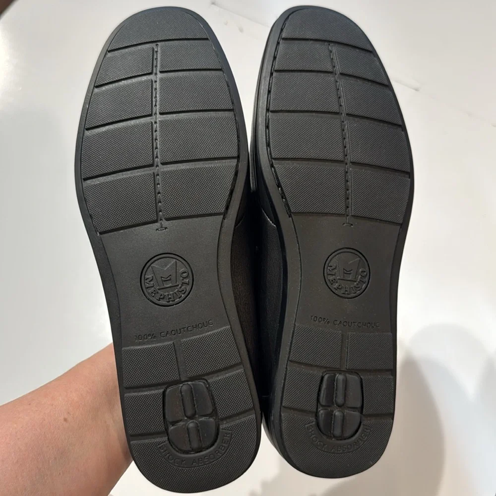 NWOT Mephisto Alexis Slip-Ons